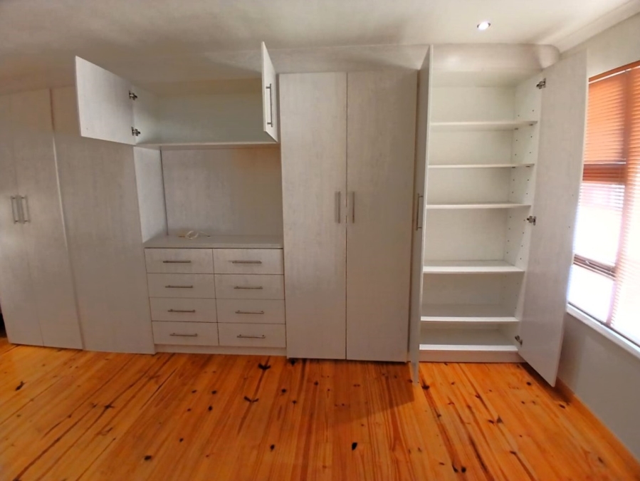 7 Bedroom Property for Sale in Langgewacht Western Cape
